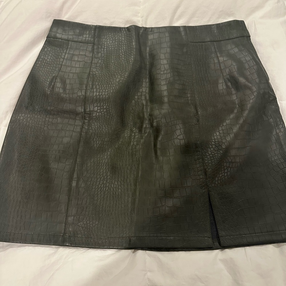 Skies Are Blue Black Croc-Embossed Mini Skirt
